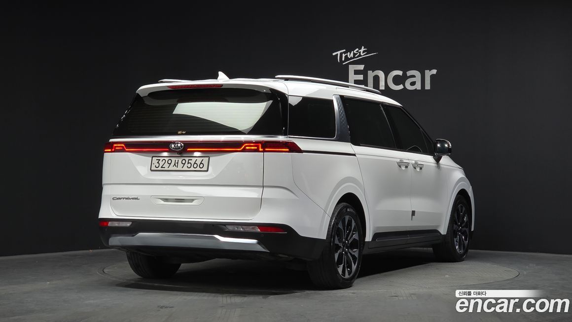Kia Canival 2021