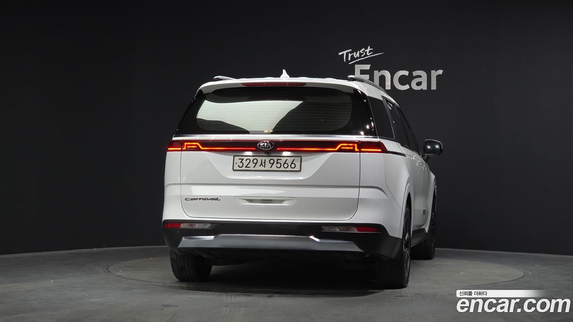 Kia Canival 2021