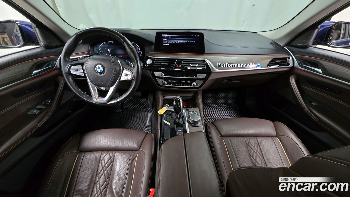 BMW 5-Series 2020