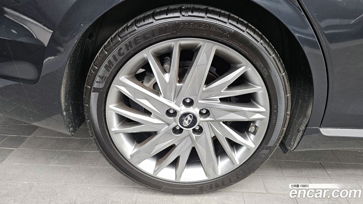 Hyundai Grandeur 2022