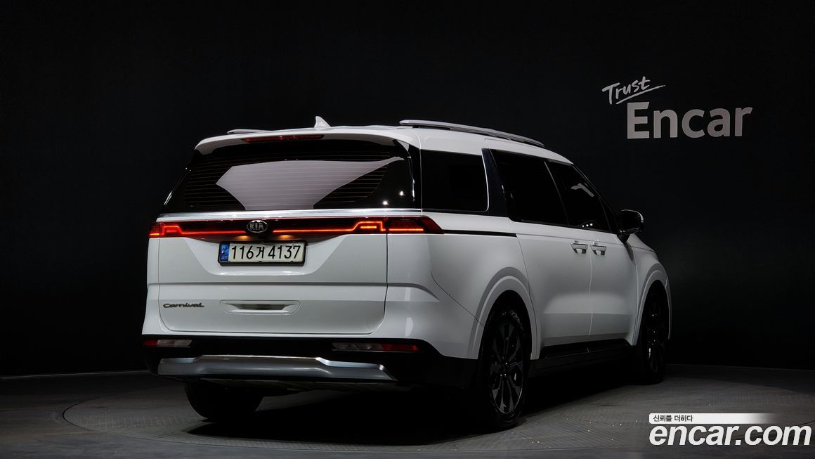 Kia Canival 2021