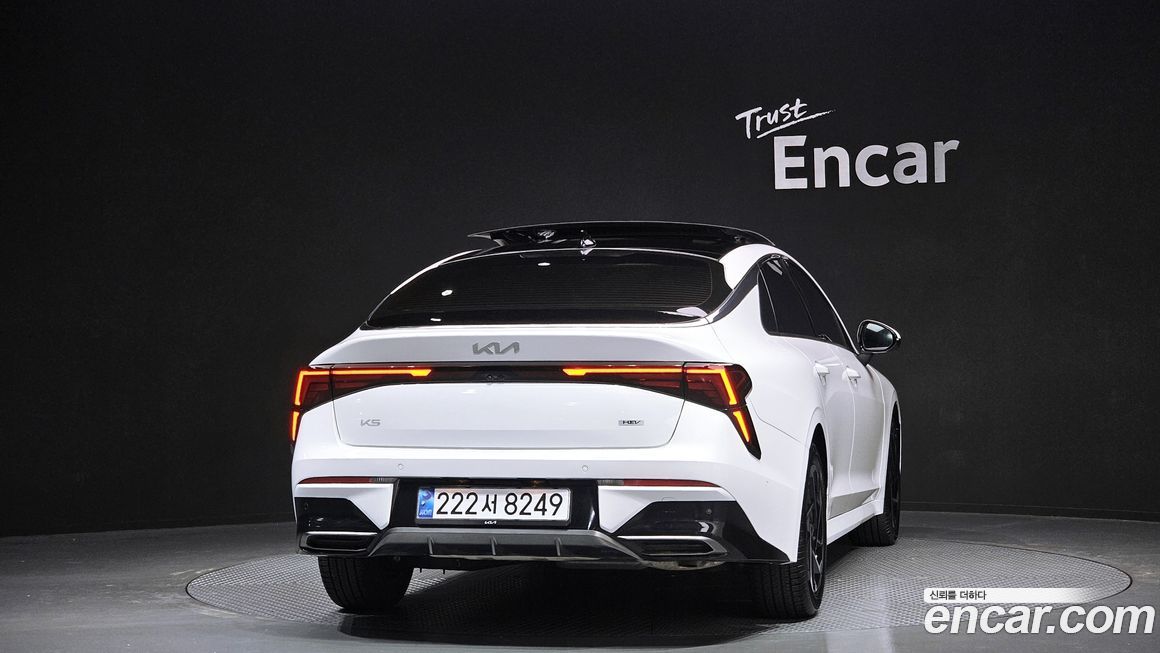 Kia K5 2025