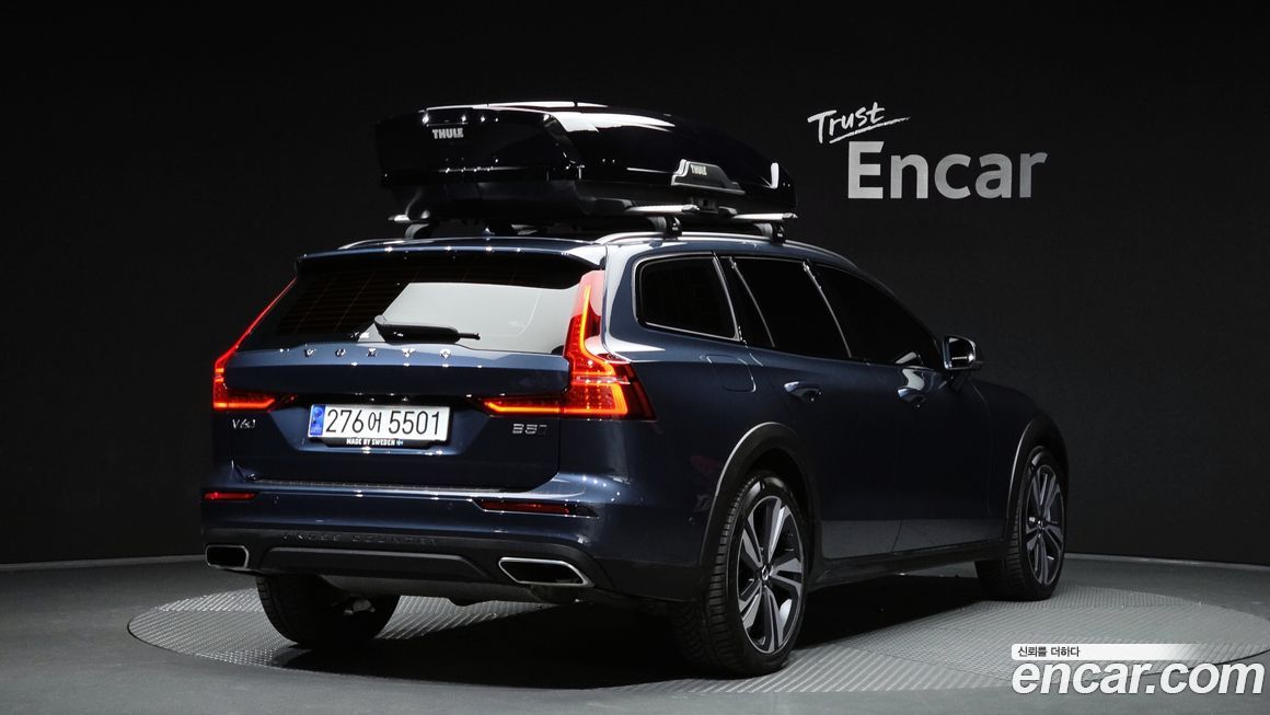 Volvo V60 2021