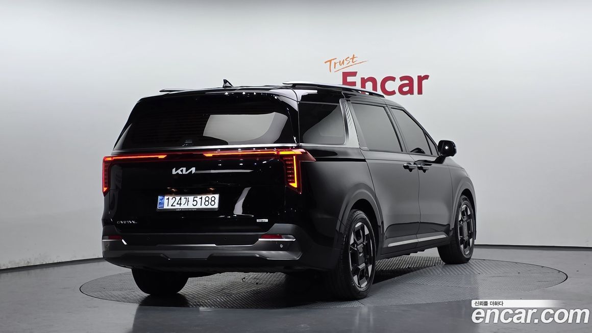 Kia Canival 2024