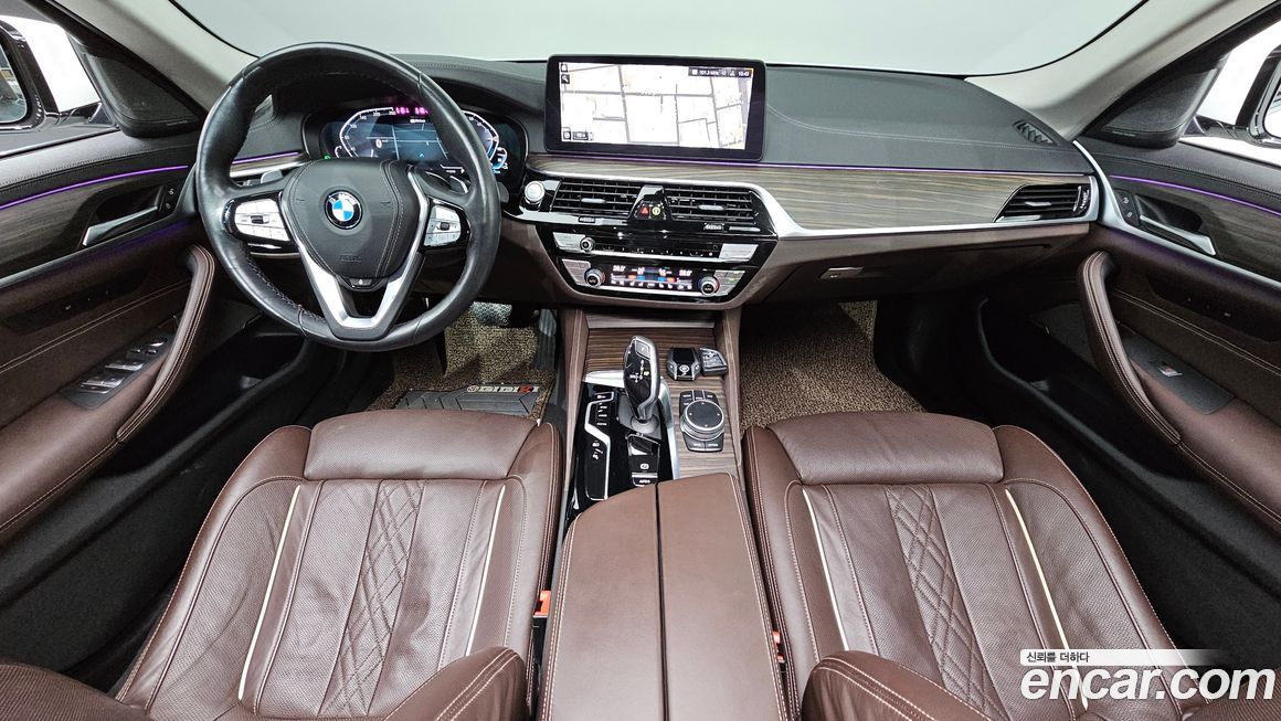 BMW 5-Series 2021