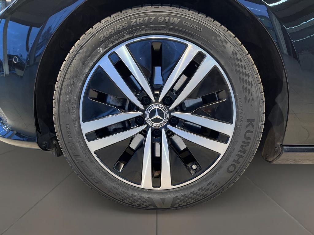 Mercedes-Benz CLA 180 2022