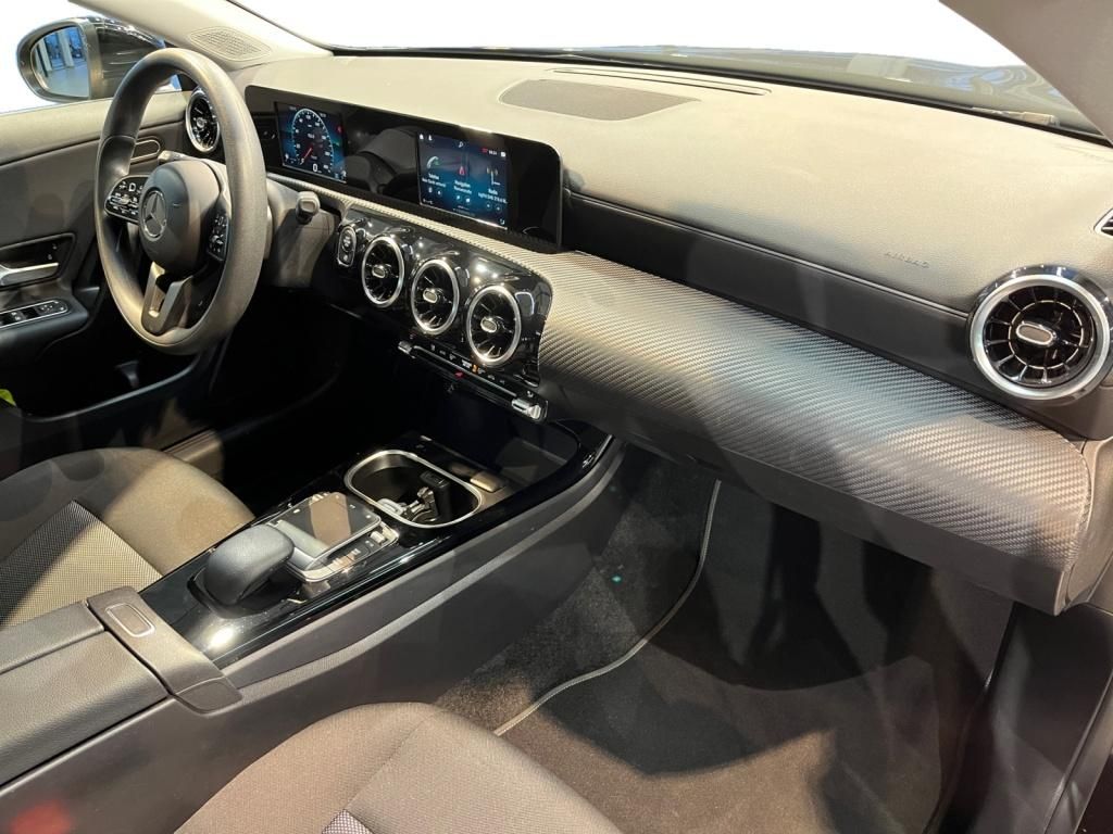 Mercedes-Benz CLA 180 2022