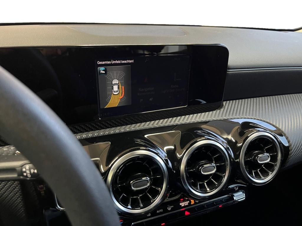 Mercedes-Benz CLA 180 2022