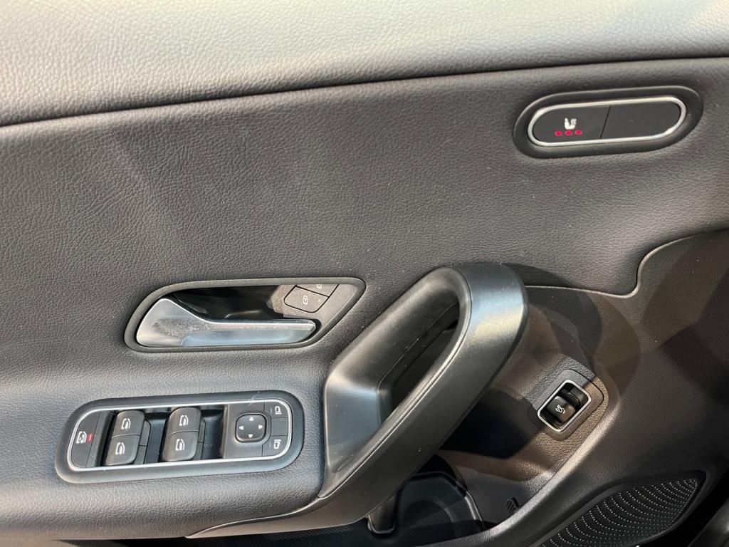 Mercedes-Benz CLA 180 2022