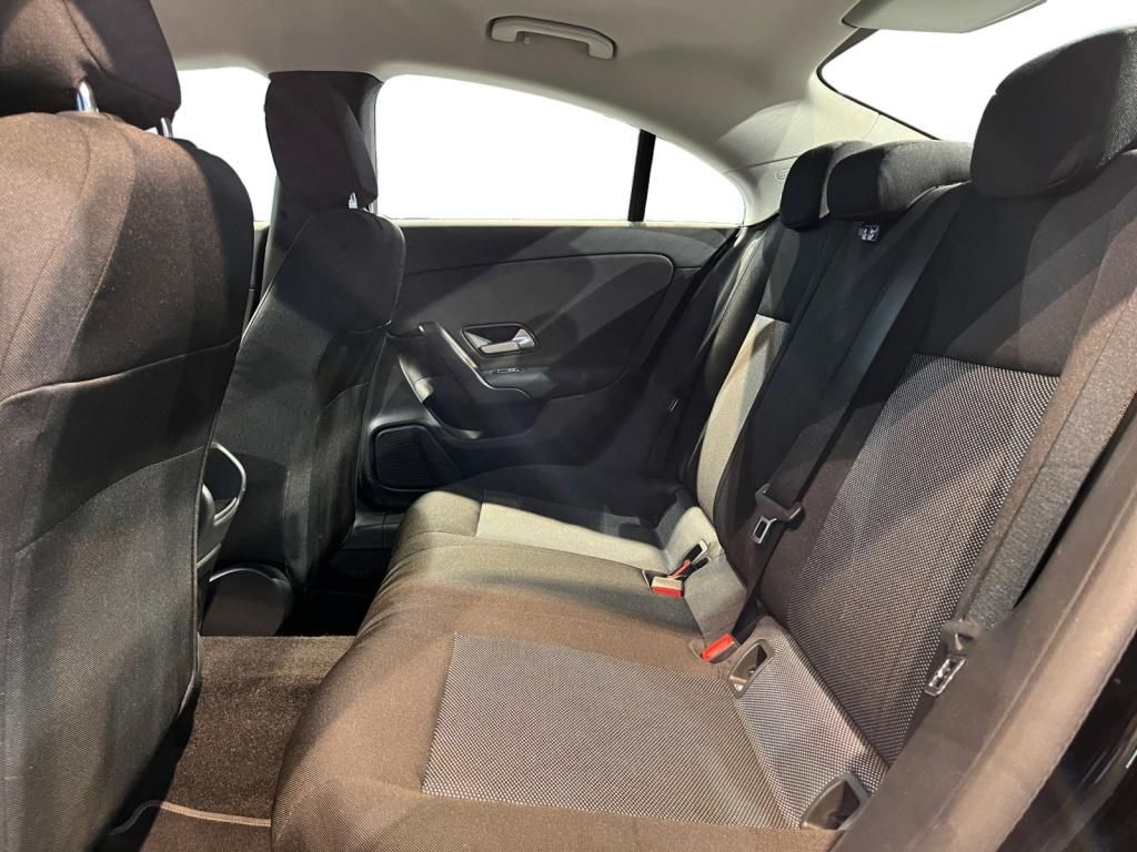 Mercedes-Benz CLA 180 2022