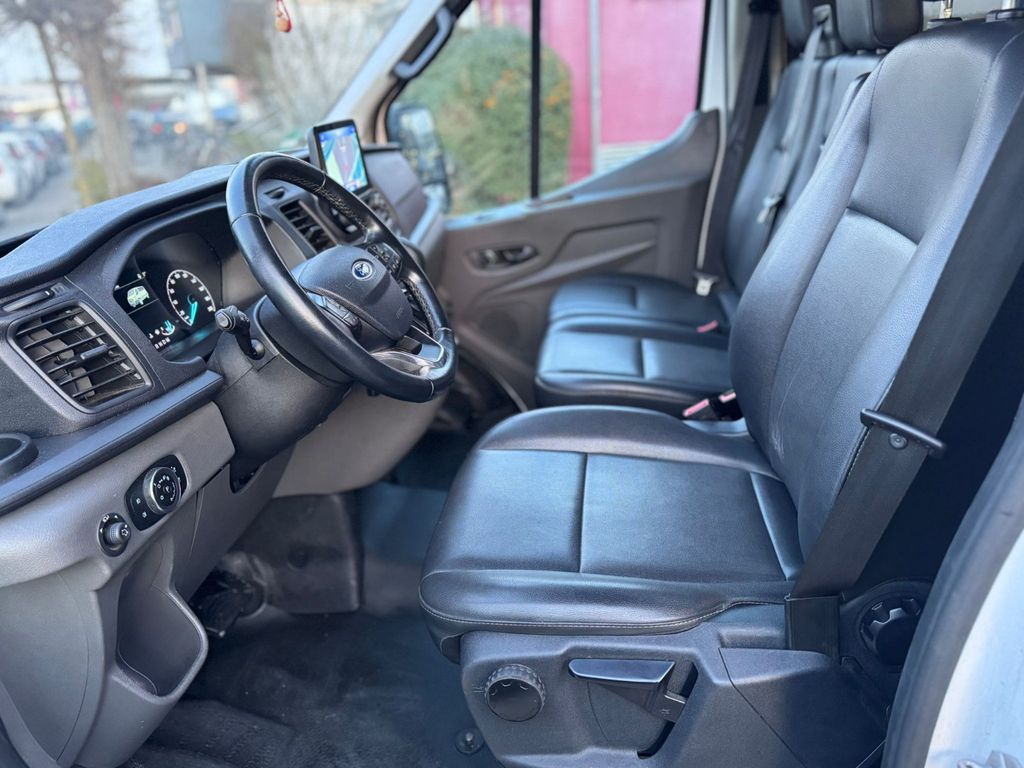Ford Transit 2021