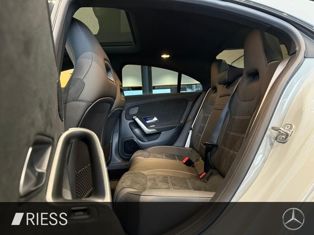 Mercedes-Benz CLA 200 2026