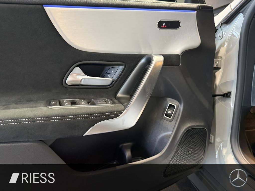 Mercedes-Benz CLA 200 2026