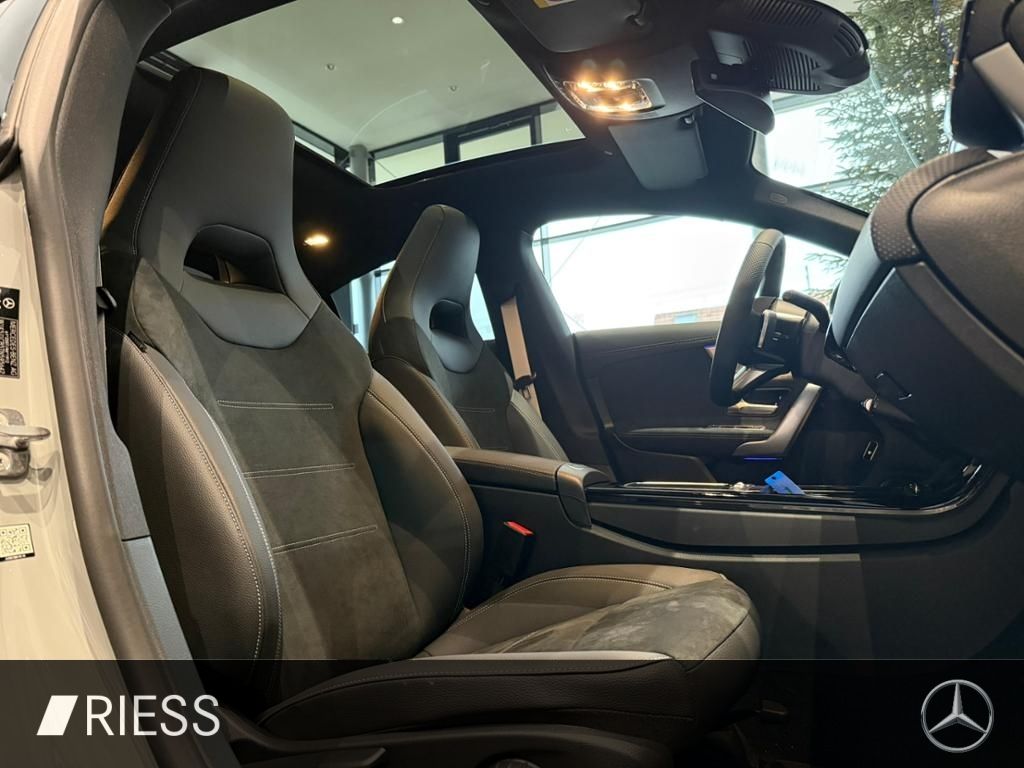 Mercedes-Benz CLA 200 2026