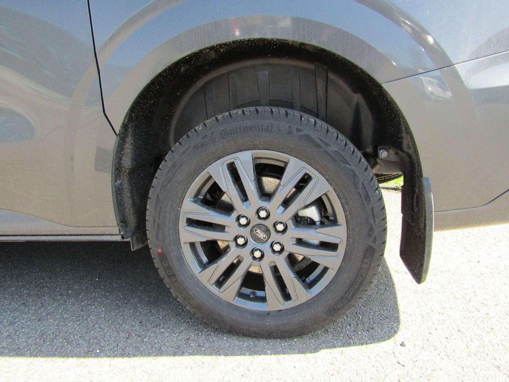 Ford Tourneo Custom 2025