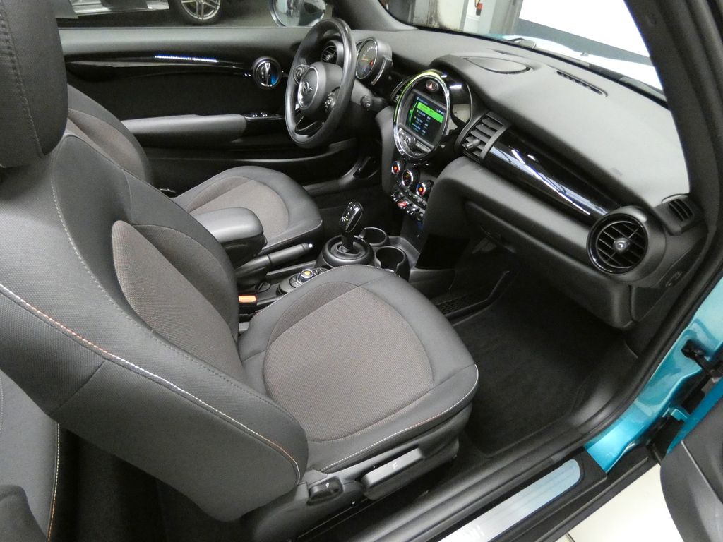 MINI Cooper 2018