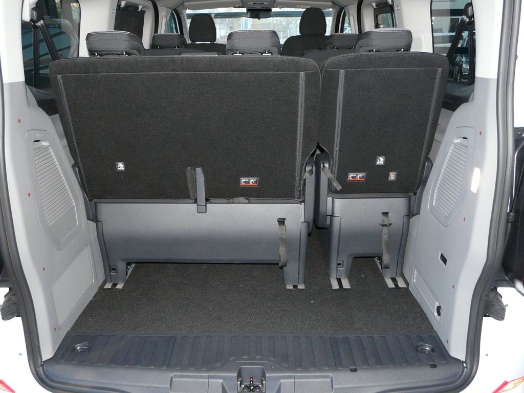 Ford Tourneo Custom