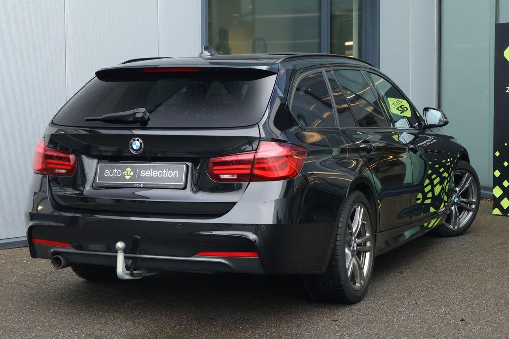 BMW 318 2019