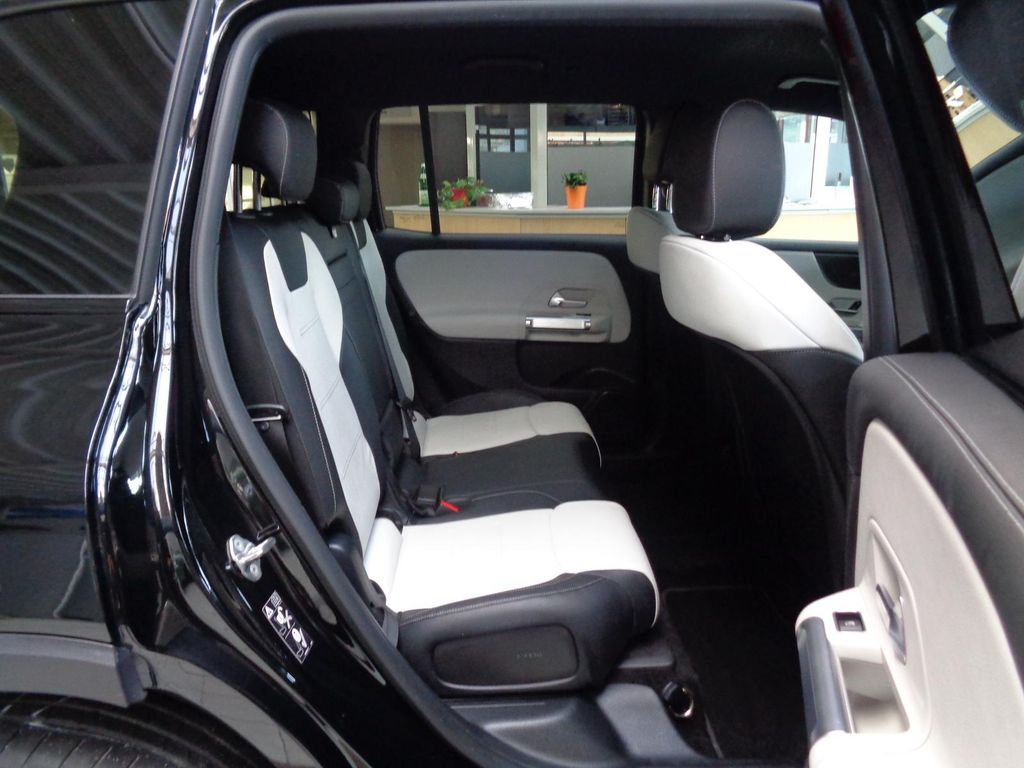 Mercedes-Benz GLB 200 2022