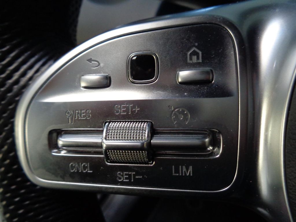Mercedes-Benz GLB 200 2022