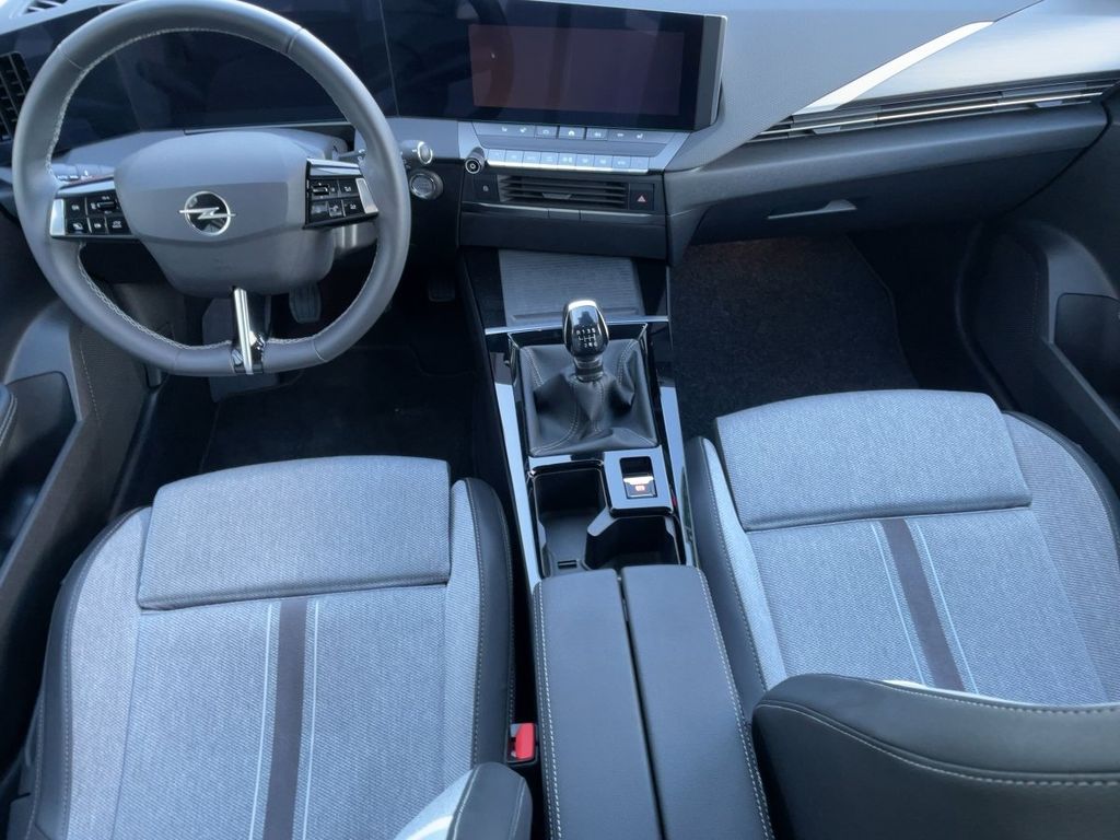 Opel Astra 2023