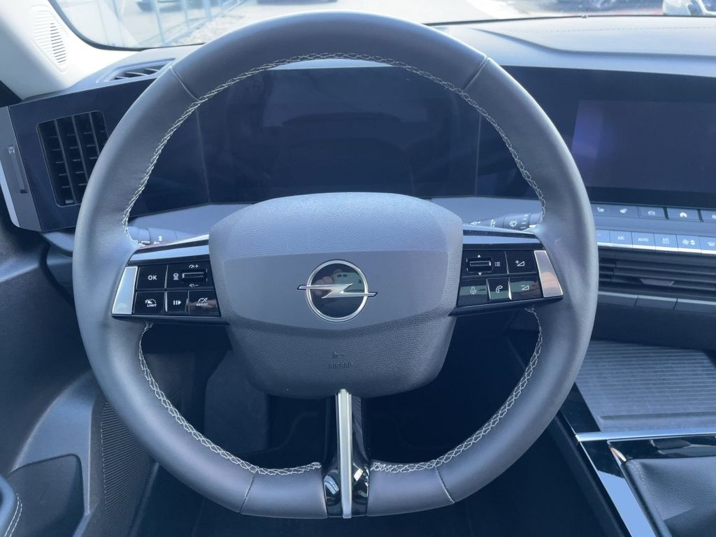Opel Astra 2023