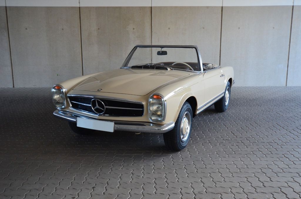 Mercedes-Benz 230 1967