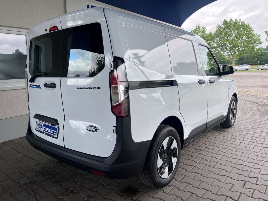 Ford Transit Courier 2025