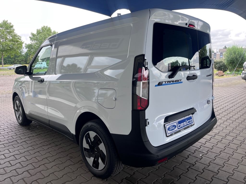 Ford Transit Courier 2025