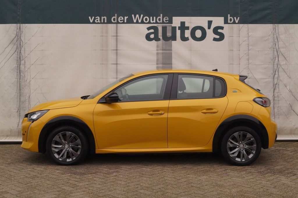 Peugeot e-208 2021