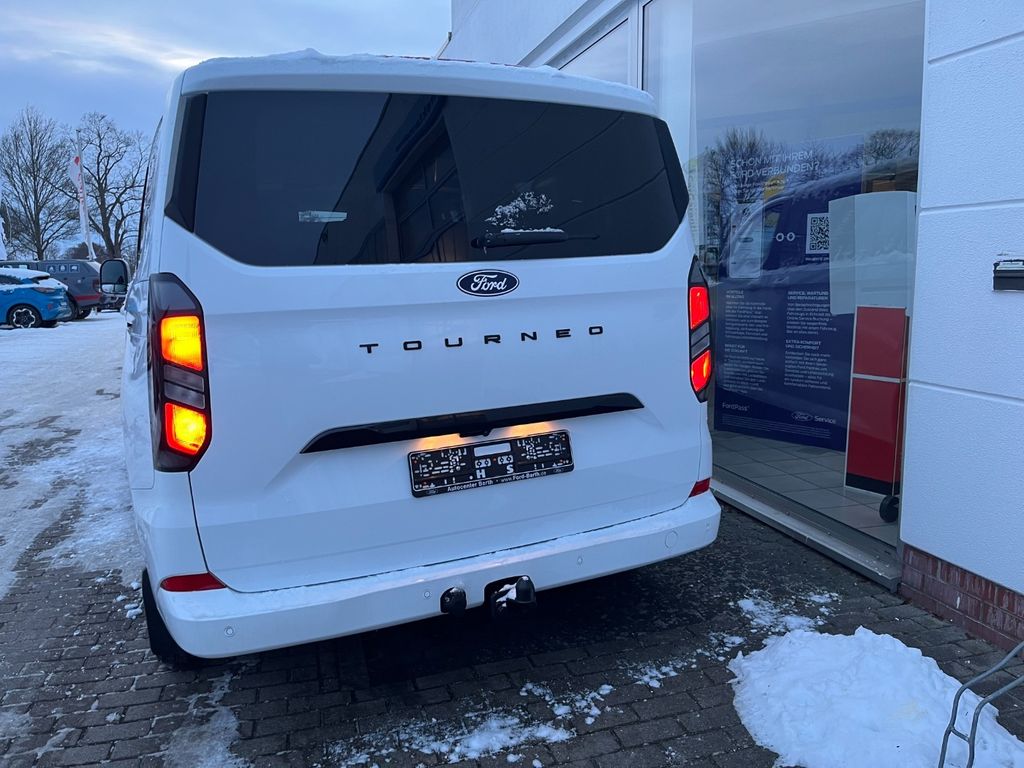 Ford Tourneo Custom 2024