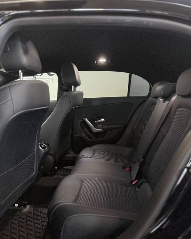 Mercedes-Benz A 180 2023