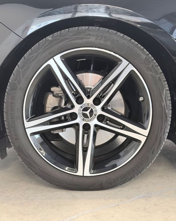 Mercedes-Benz A 180 2023