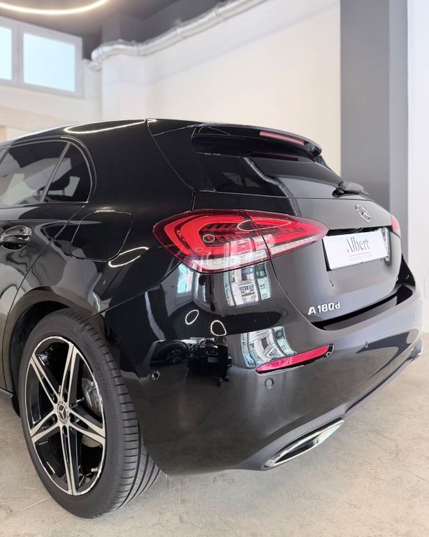 Mercedes-Benz A 180 2023