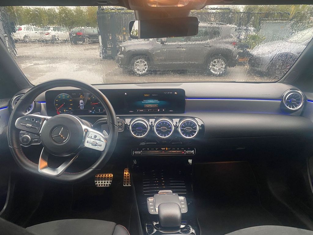 Mercedes-Benz A 200 2021