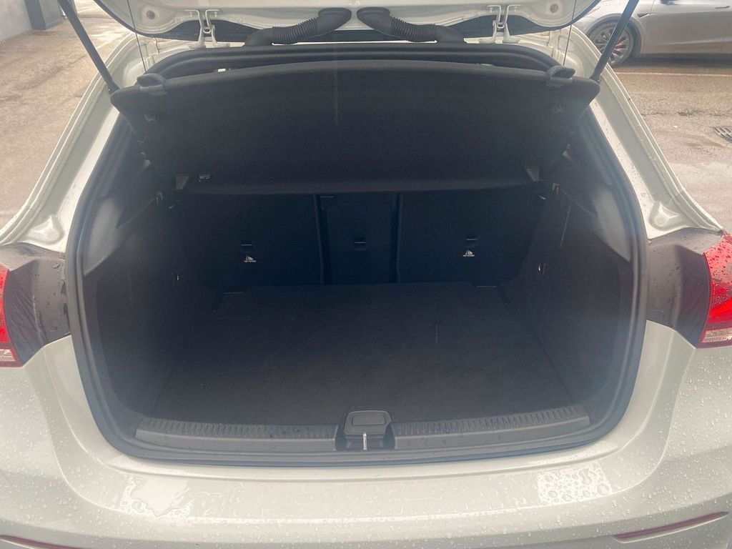 Mercedes-Benz A 200 2021