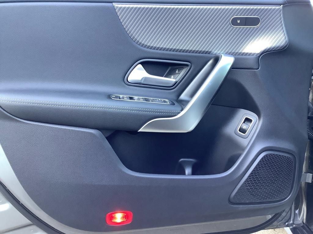 Mercedes-Benz CLA 200 Shooting Brake 2024