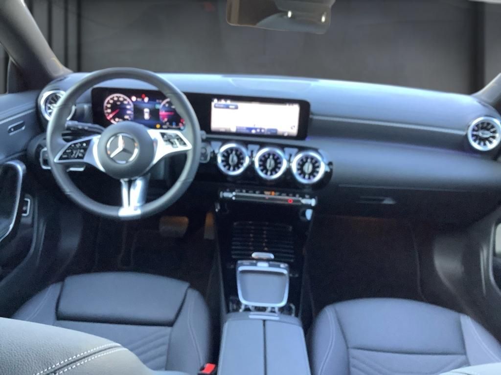 Mercedes-Benz CLA 200 Shooting Brake 2024