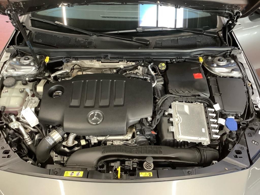 Mercedes-Benz CLA 200 Shooting Brake 2024