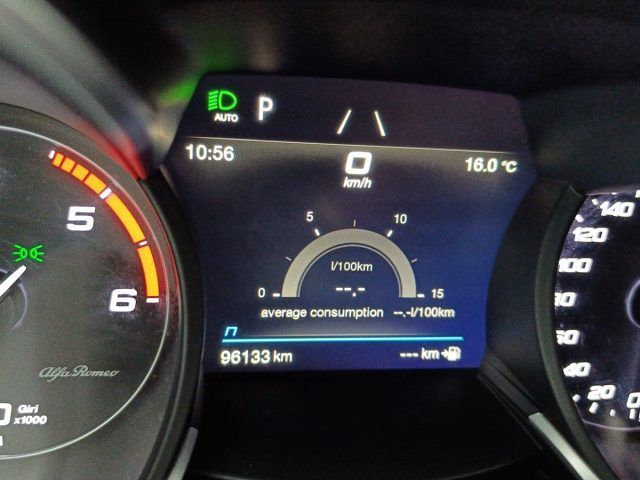 Alfa Romeo Stelvio 2021