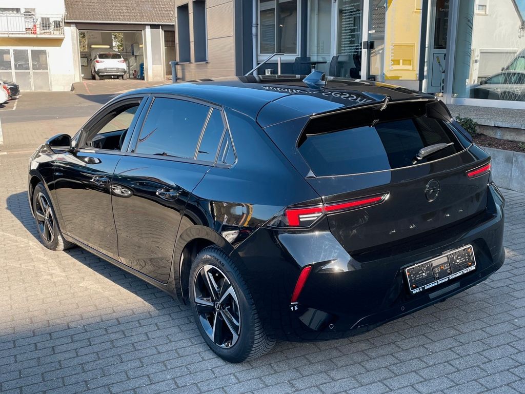 Opel Astra 2024