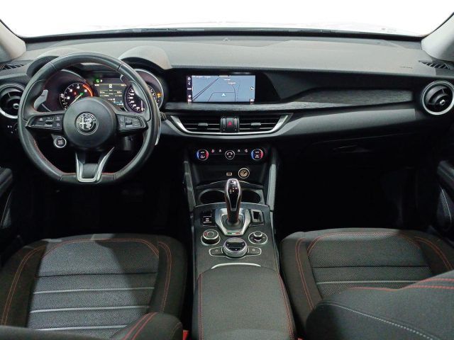 Alfa Romeo Stelvio 2021