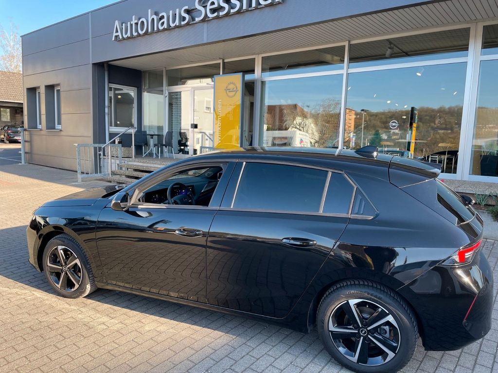 Opel Astra 2024