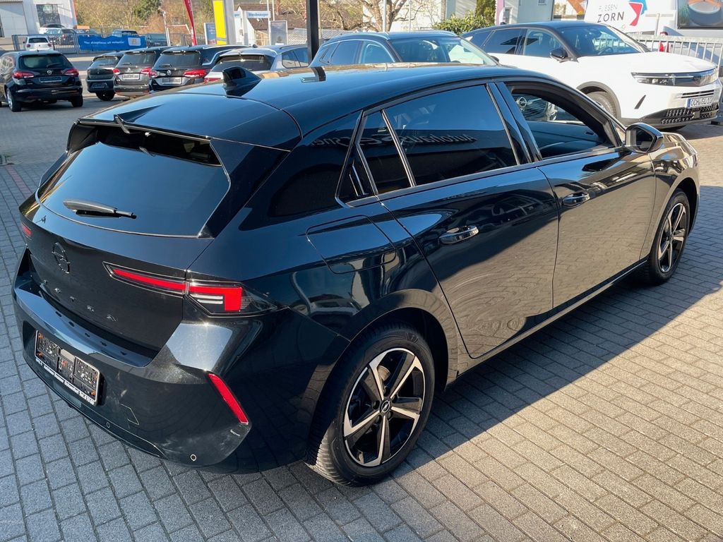 Opel Astra 2024