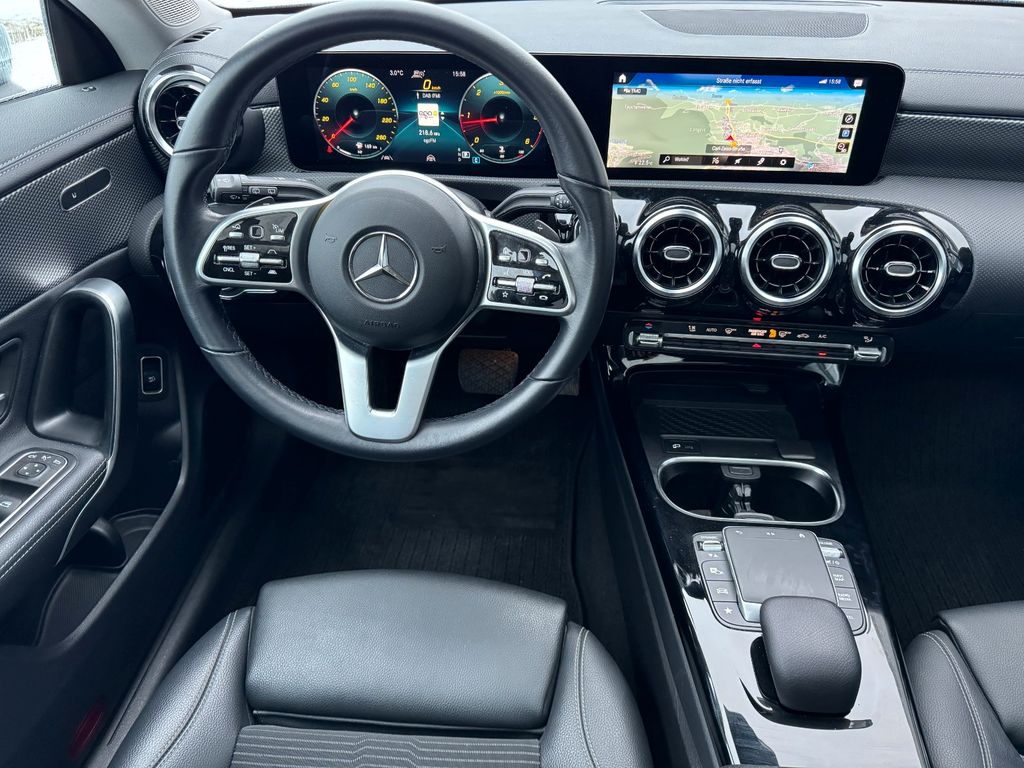 Mercedes-Benz CLA 200 2021