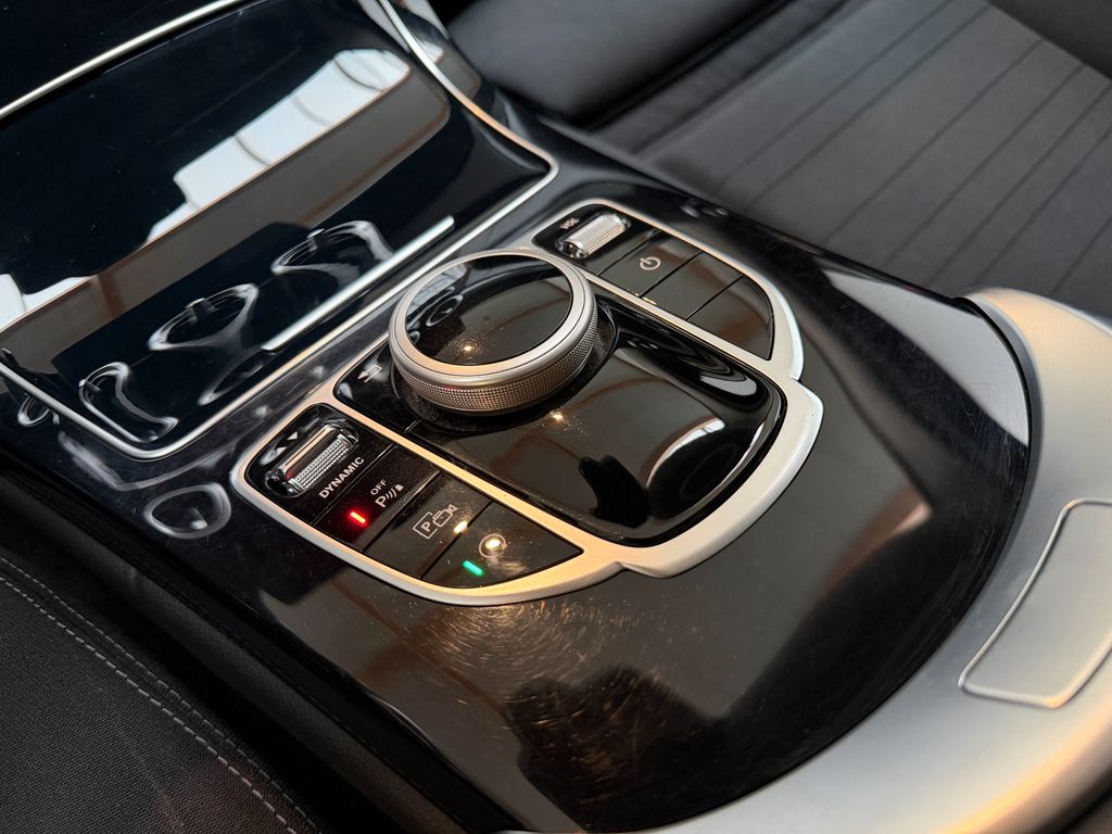 Mercedes-Benz C 200 2021