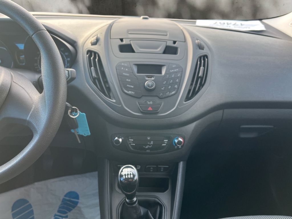 Ford Transit Courier 2020