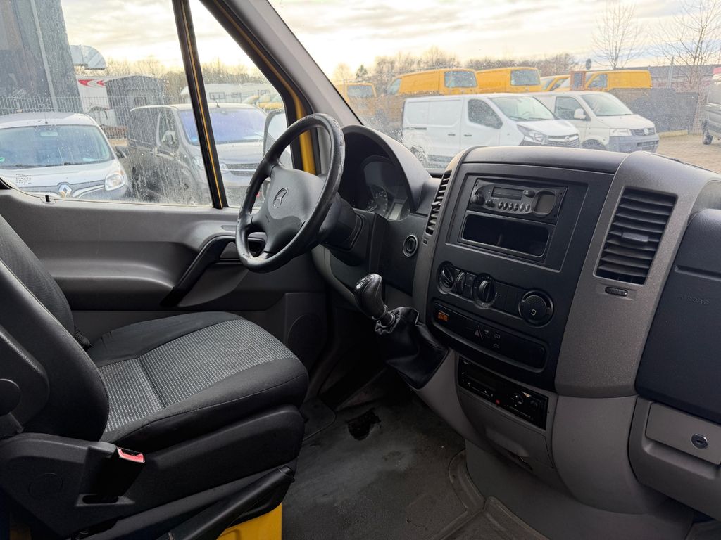 Mercedes-Benz Sprinter 2011