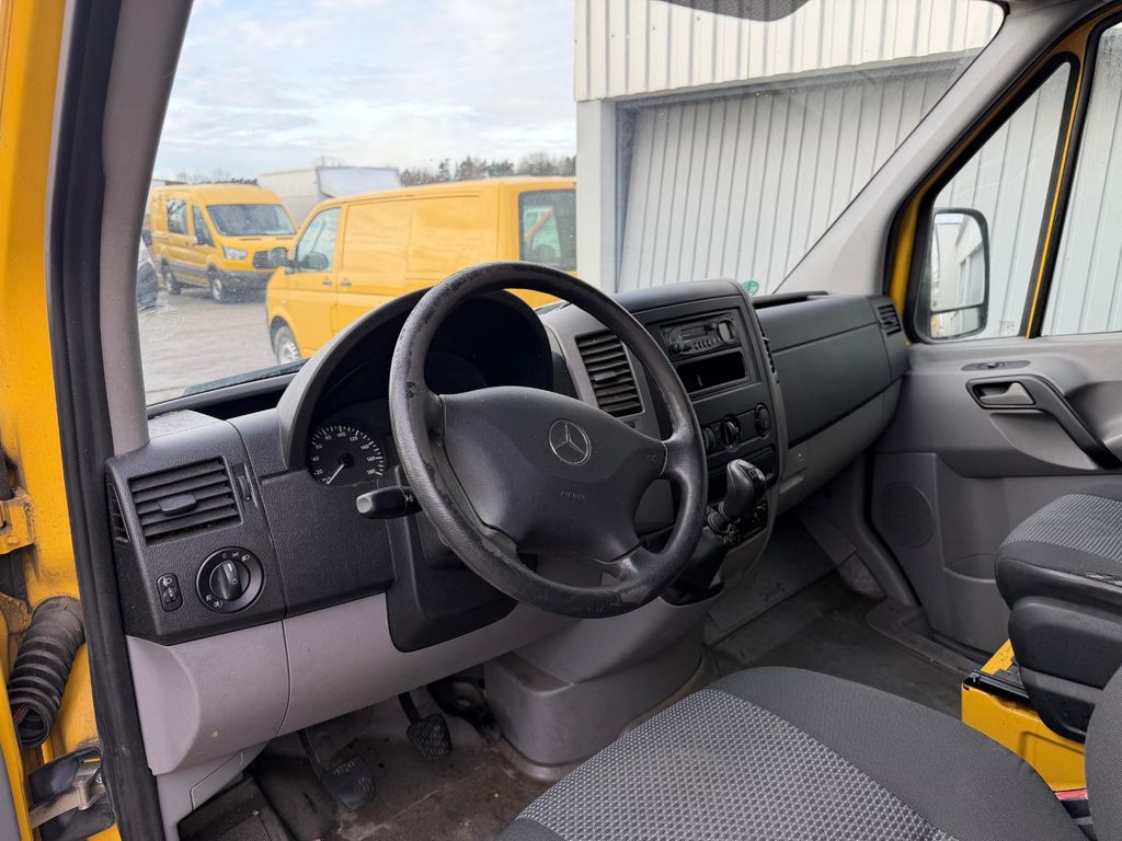 Mercedes-Benz Sprinter 2011