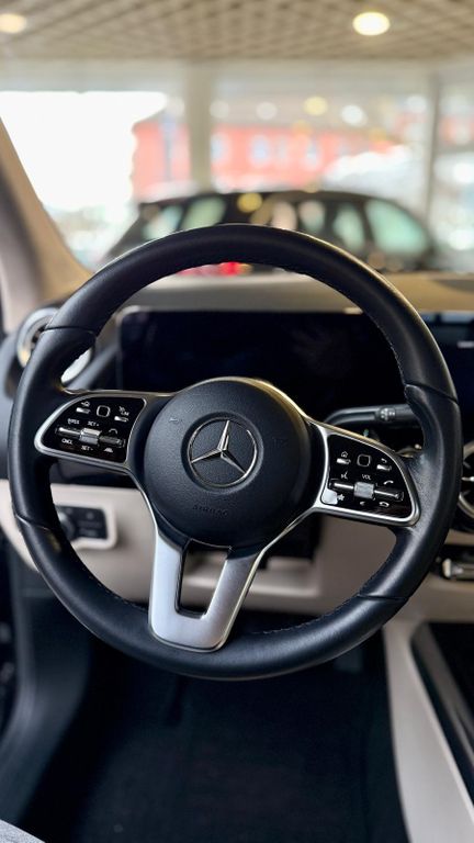 Mercedes-Benz GLA 200 2020